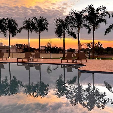 Doubletree By Hilton - Resort - Foz do Iguaçu Exterior foto Sunset at the University of Fortaleza