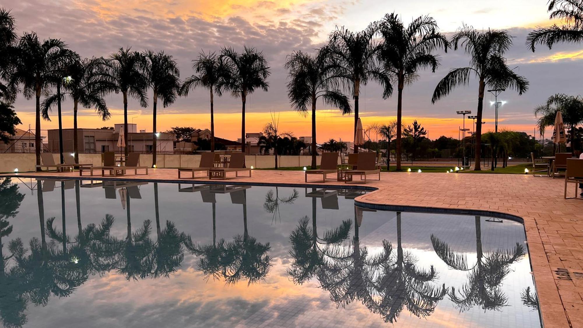 Doubletree By Hilton - Resort - Foz do Iguaçu Exterior foto Sunset at the University of Fortaleza